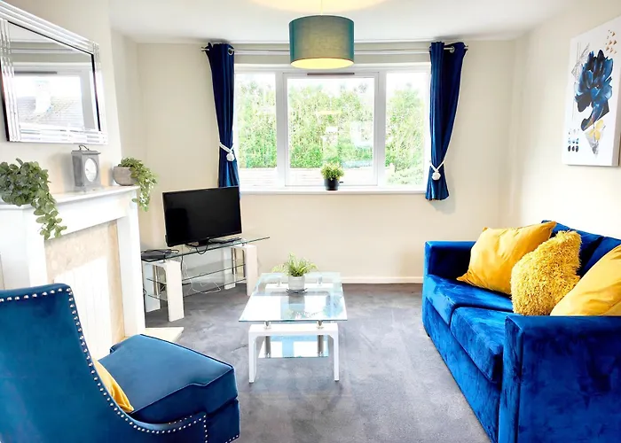 Terrance House, Modern, Spacious