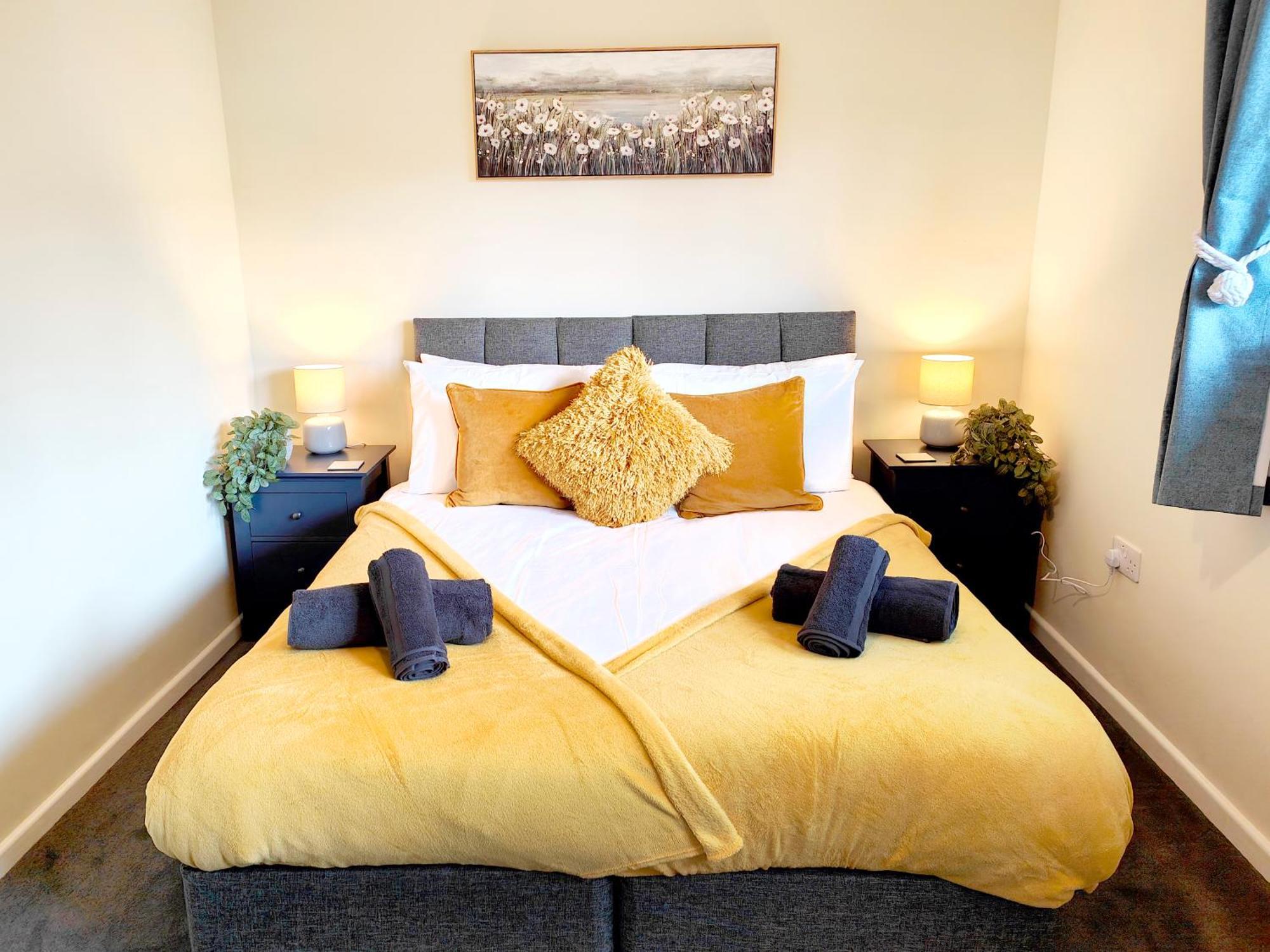 Terrance House, Modern, Spacious *